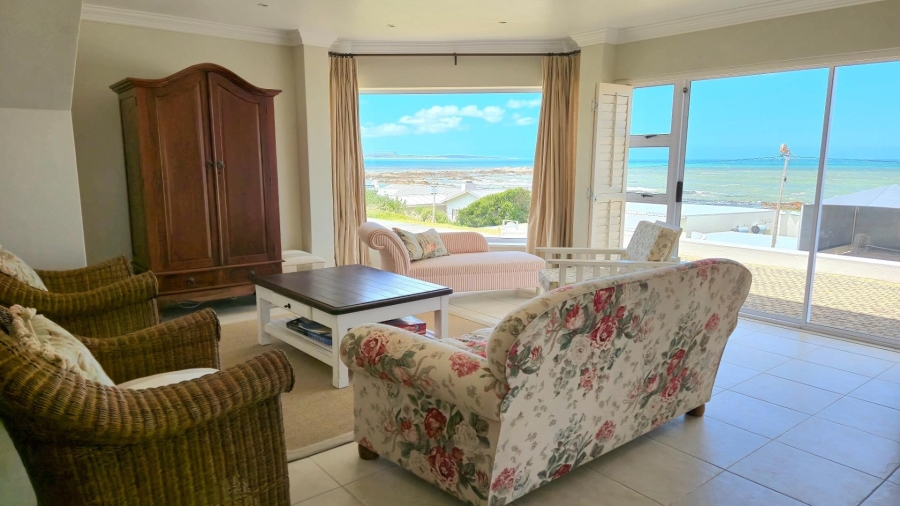 6 Bedroom Property for Sale in Franskraal Western Cape